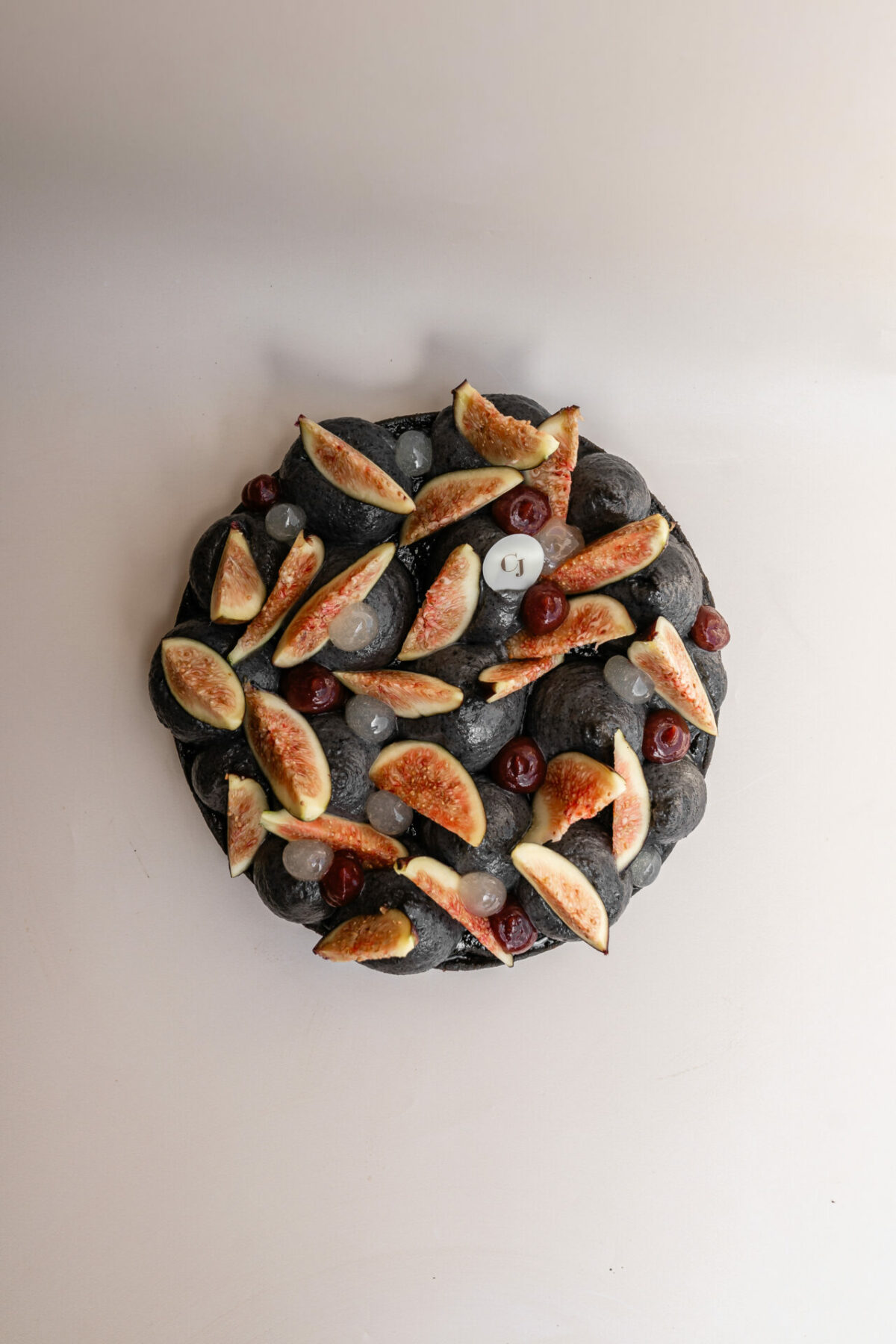 Tarte figue & sésame noir
