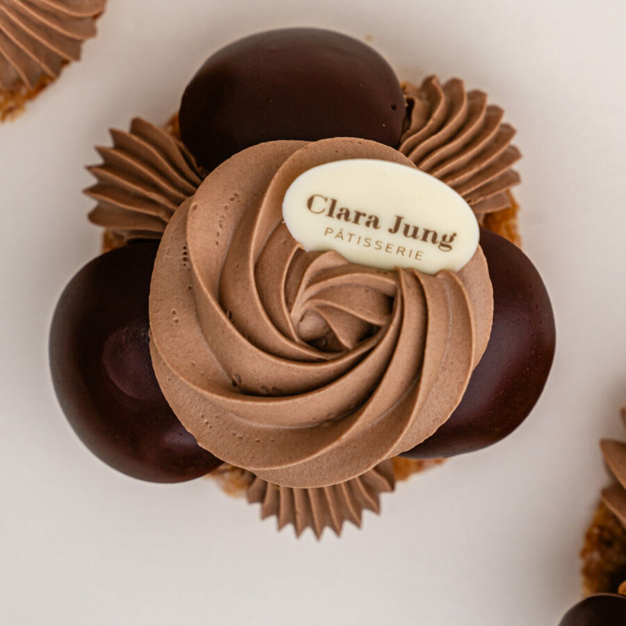 Clara Jung - Saint Honoré